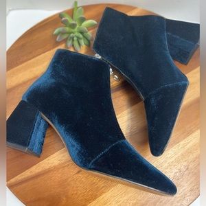 Zara Velvet Ankle Boots in Deep Blue